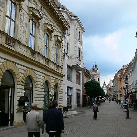Sunny City Center Pécs Extérieur photo